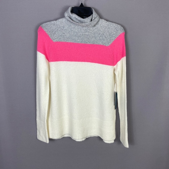 Court & Rowe Belle Noel Color Block Turtleneck Sweater In Silver Heather… - Picture 4 of 11